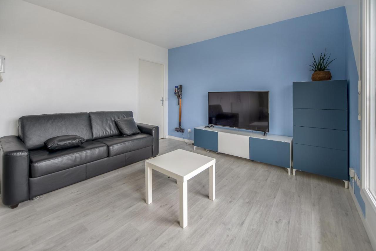 Bel Appartement De 2 Chambres A 40 Min De Paris Courcouronnes ภายนอก รูปภาพ