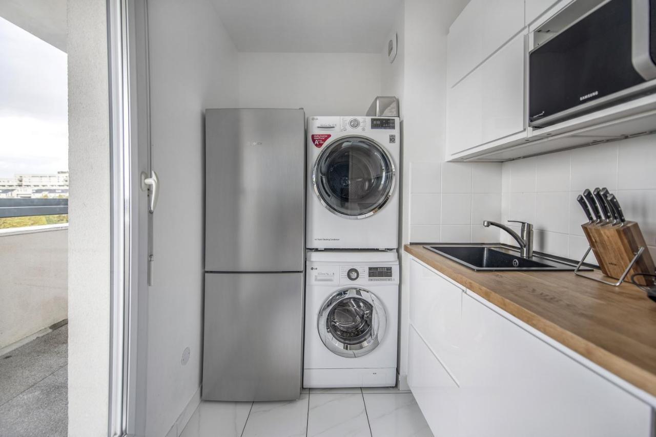 Bel Appartement De 2 Chambres A 40 Min De Paris Courcouronnes ภายนอก รูปภาพ